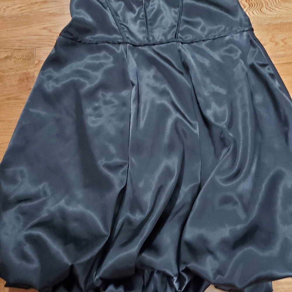 Dress - Picture 4 of 6